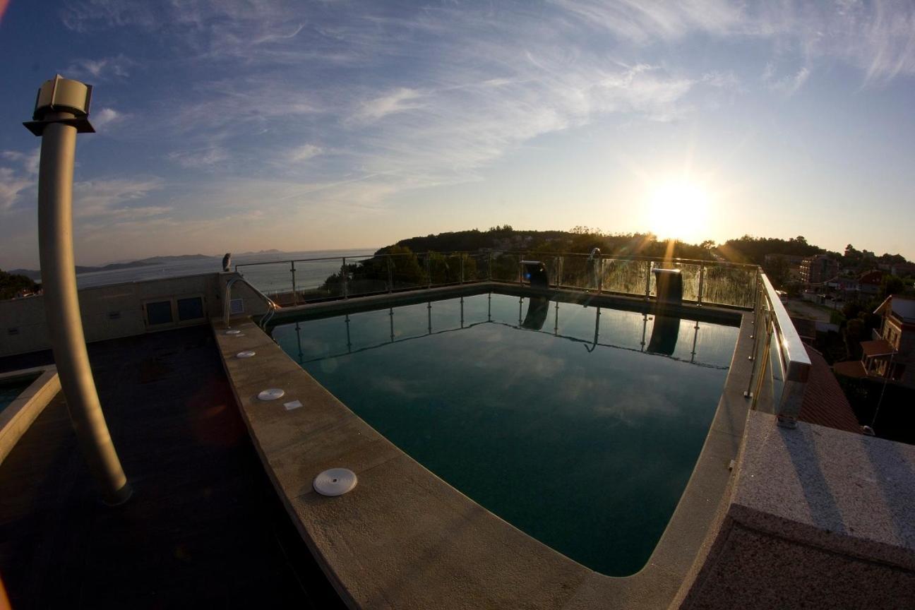 Royal Nayef Hotel Portonovo Exterior foto
