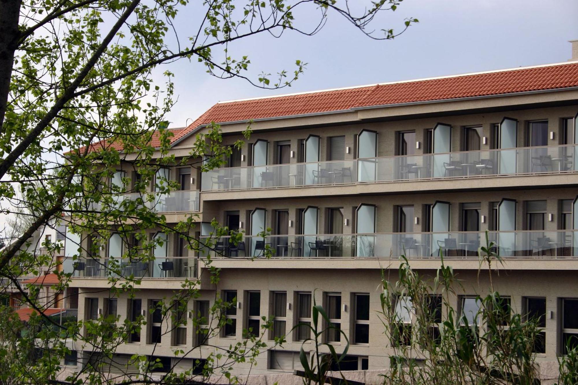 Royal Nayef Hotel Portonovo Exterior foto