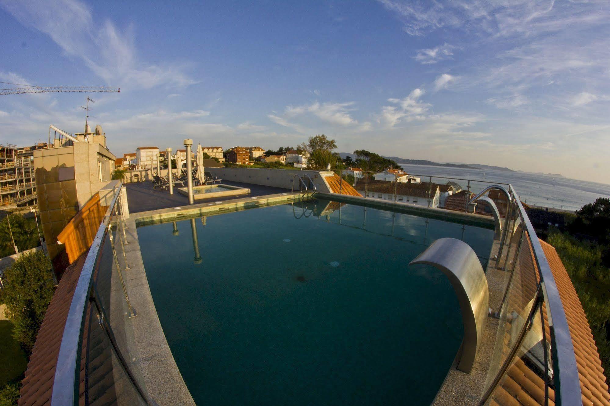 Royal Nayef Hotel Portonovo Exterior foto